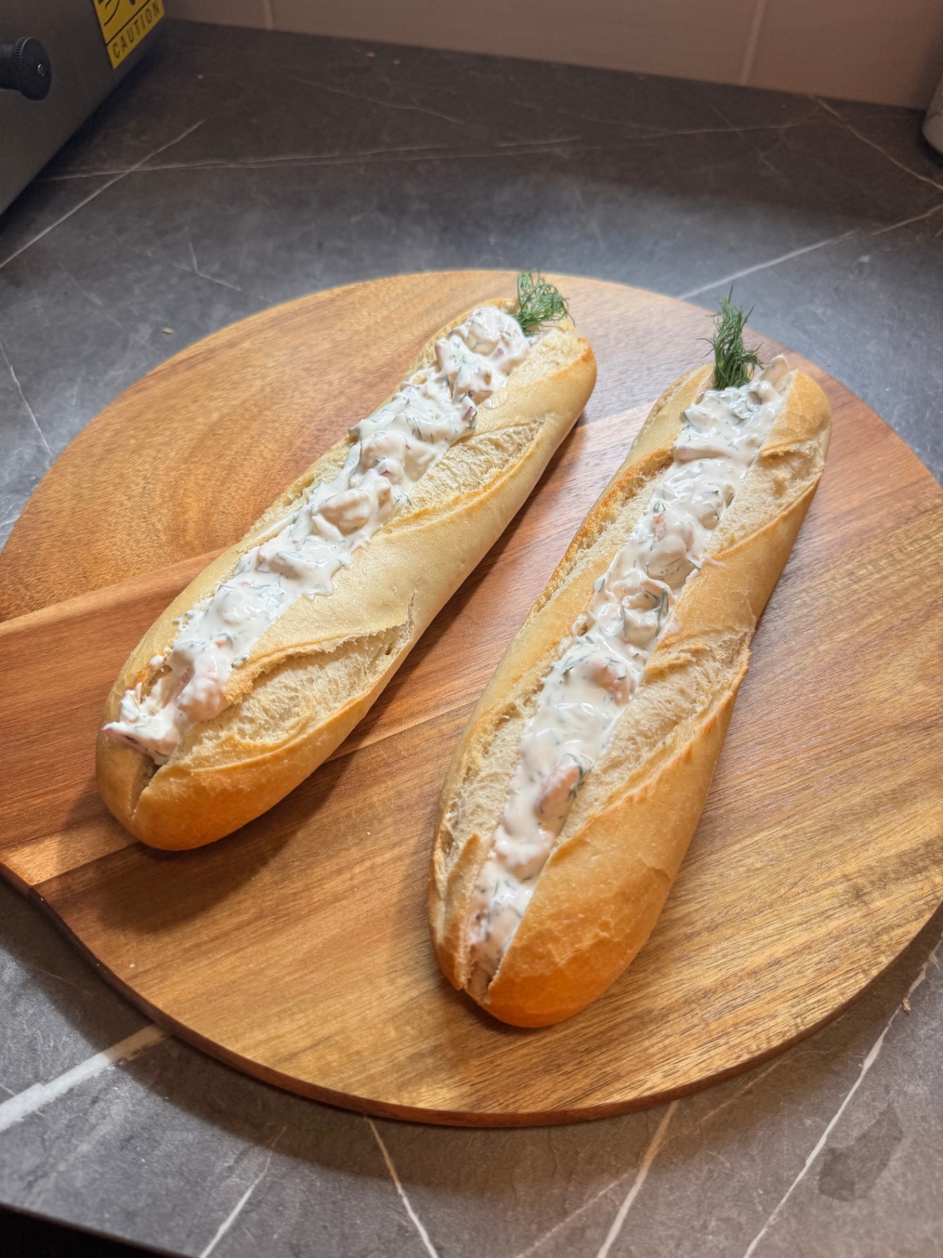 Baguette med skagenröra